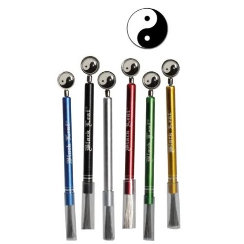 Black Leaf Cleaner Tool YinYang